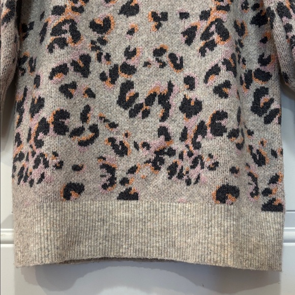 Anthropologie Emmy Cowl Neck Leopard/Animal Print Tunic Sweater Size XS - Picture 5 of 15